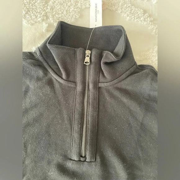 Banana Republic Half-Zip Pullover - Picture 3 of 6